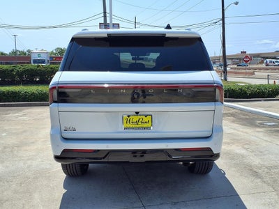 2027 Lincoln Navigator Reserve