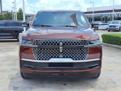 2027 Lincoln Navigator Reserve