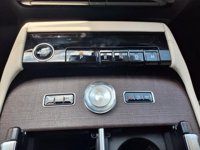 2027 Lincoln Navigator Reserve
