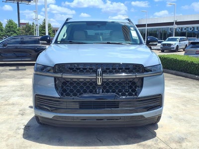 2027 Lincoln Navigator Reserve