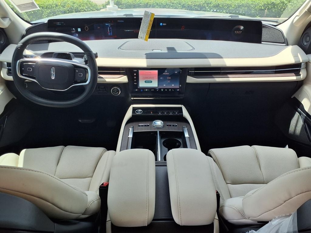 2027 Lincoln Navigator Reserve