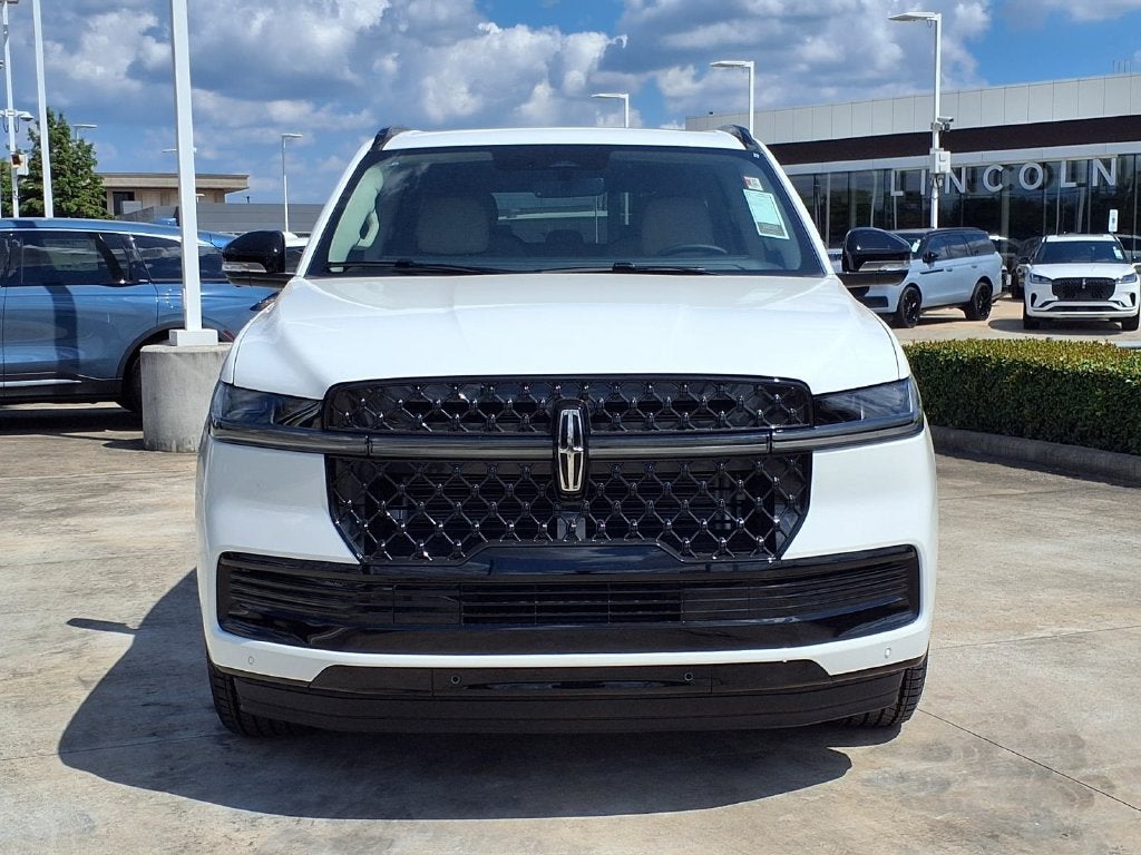 2027 Lincoln Navigator Reserve