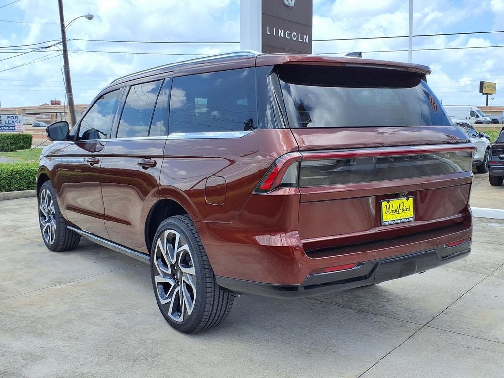 2027 Lincoln Navigator Reserve