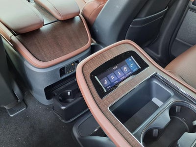 2027 Lincoln Navigator Reserve