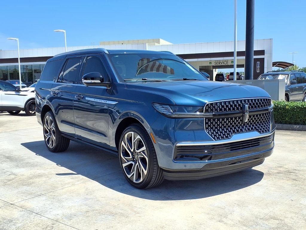 2027 Lincoln Navigator Reserve