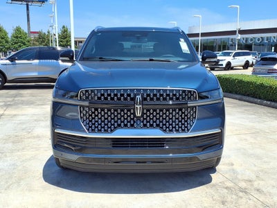 2027 Lincoln Navigator Reserve