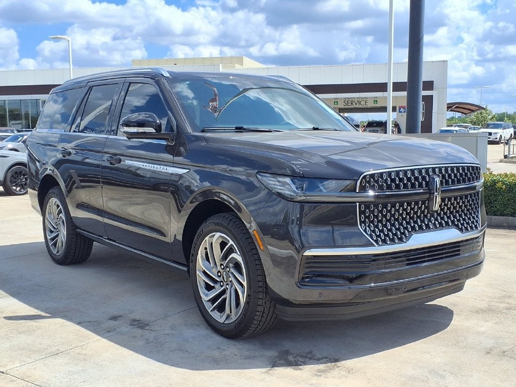 2027 Lincoln Navigator Reserve