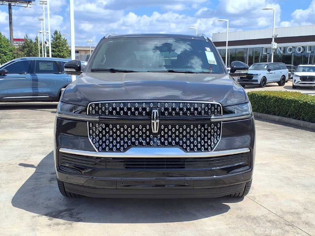 2027 Lincoln Navigator Reserve