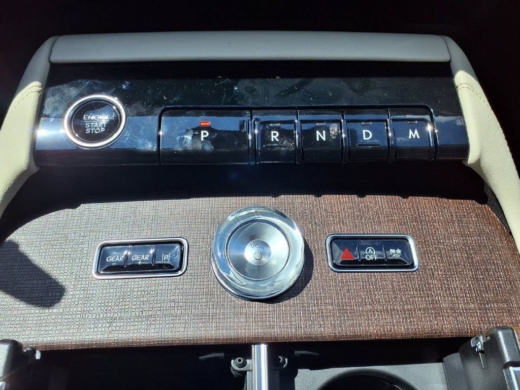 2027 Lincoln Navigator Reserve