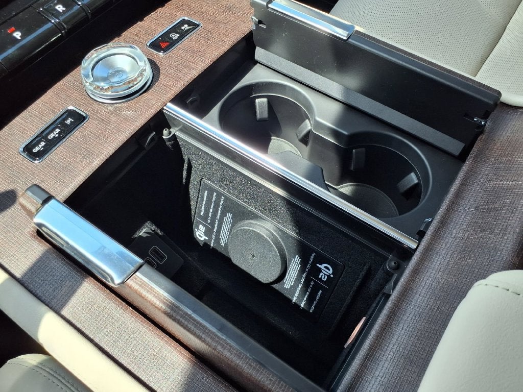 2027 Lincoln Navigator Reserve
