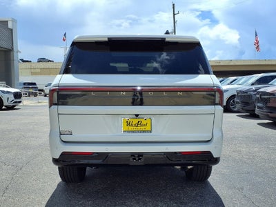 2027 Lincoln Navigator Reserve
