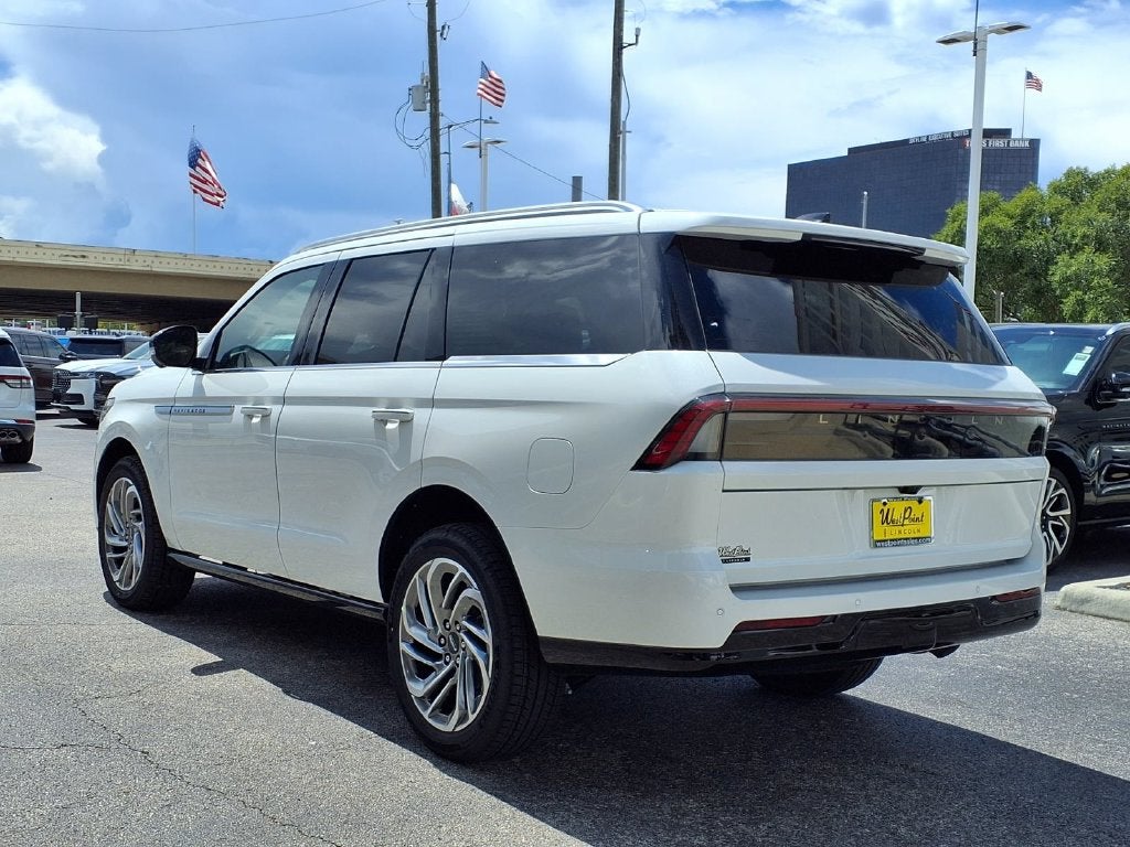2027 Lincoln Navigator Reserve