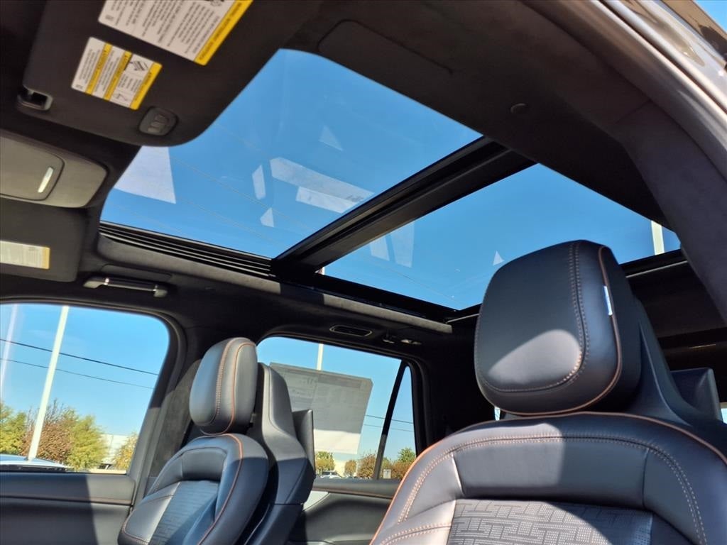 2025 Lincoln Navigator Black Label