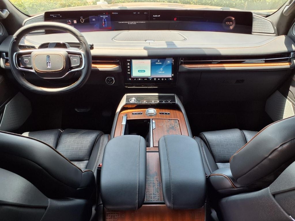 2027 Lincoln Navigator Black Label