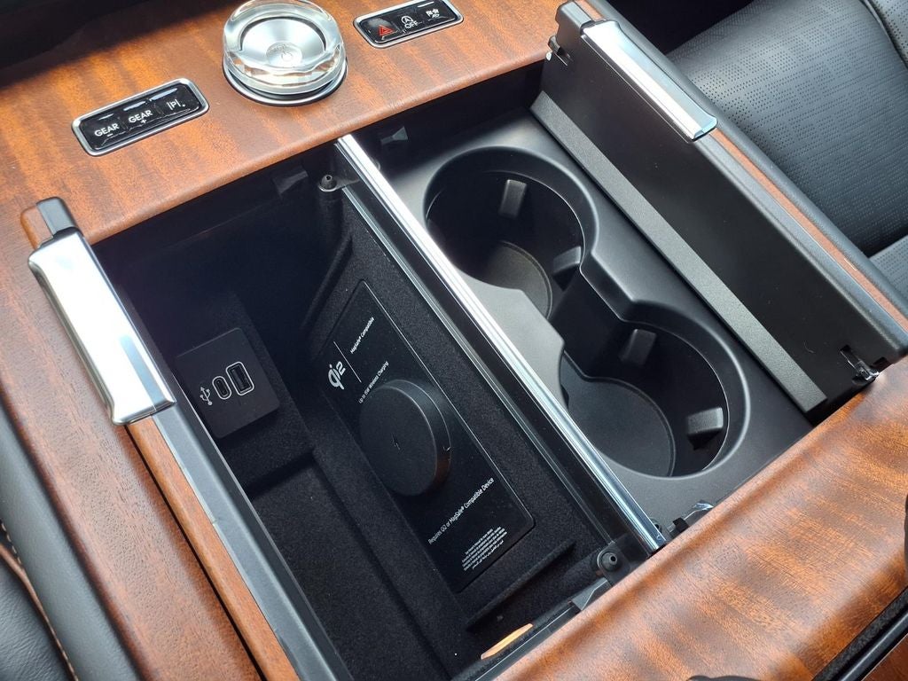 2027 Lincoln Navigator Black Label