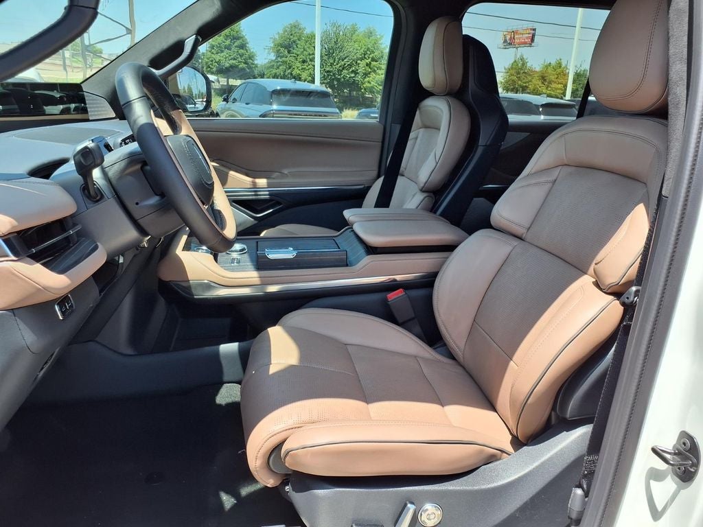 2027 Lincoln Navigator Black Label