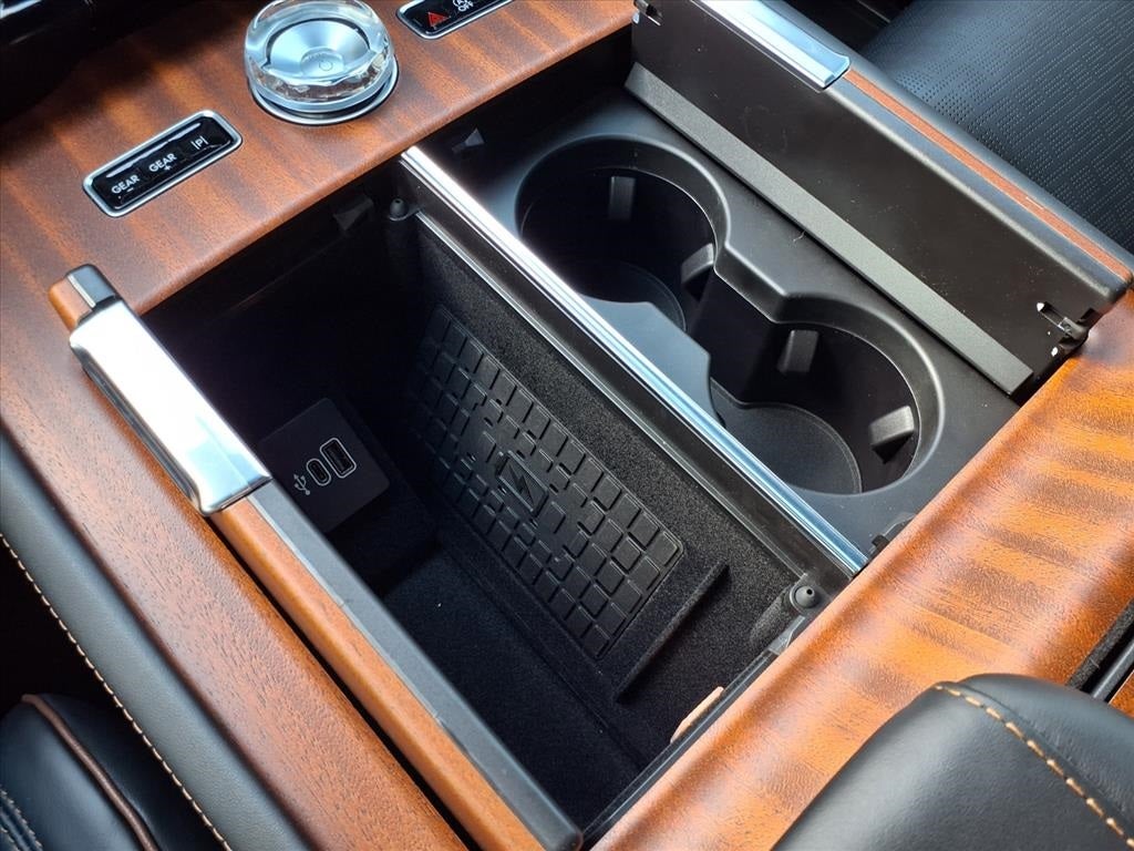 2025 Lincoln Navigator Black Label