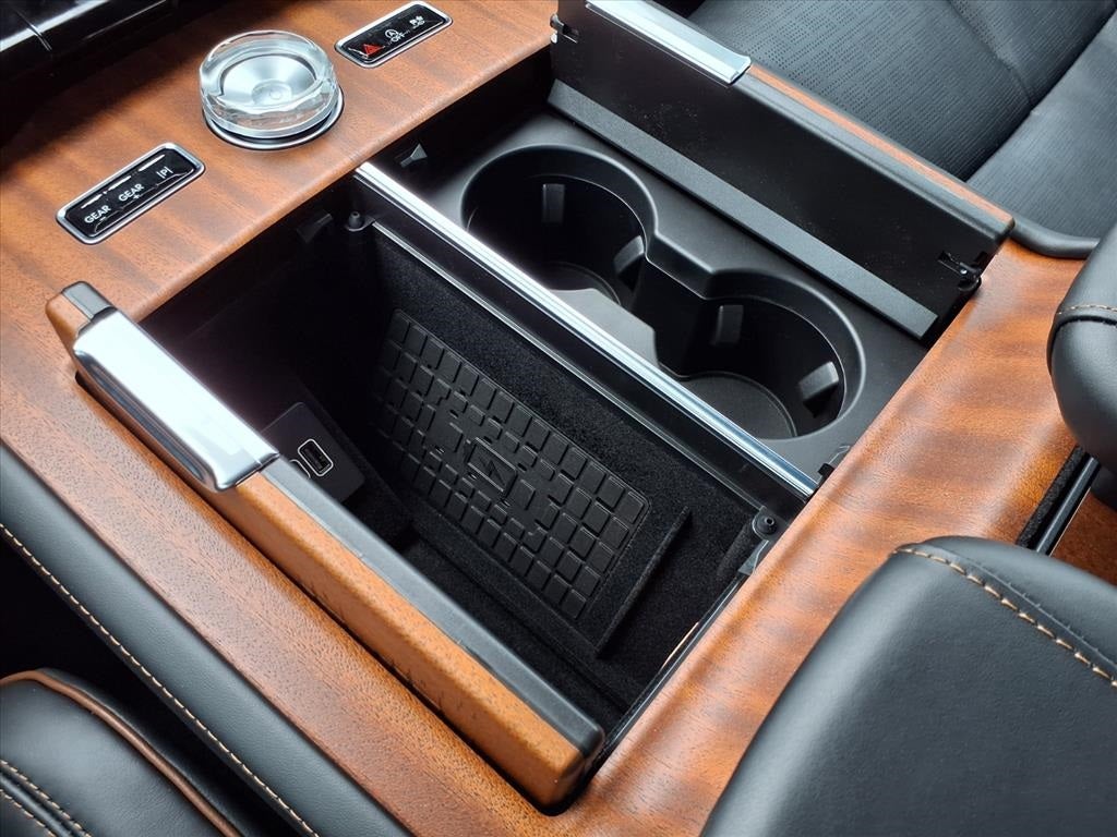 2025 Lincoln Navigator Black Label