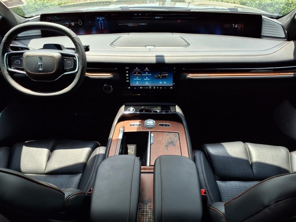 2025 Lincoln Navigator Black Label