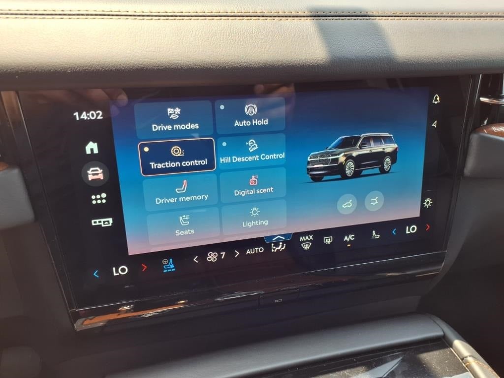 2025 Lincoln Navigator Black Label