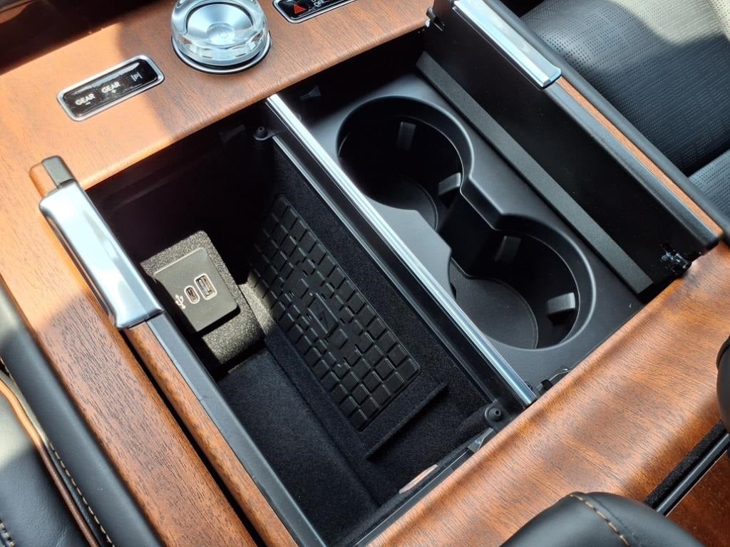 2025 Lincoln Navigator Black Label