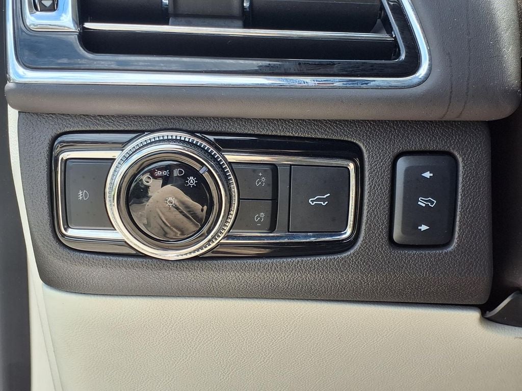2020 Lincoln Navigator Black Label