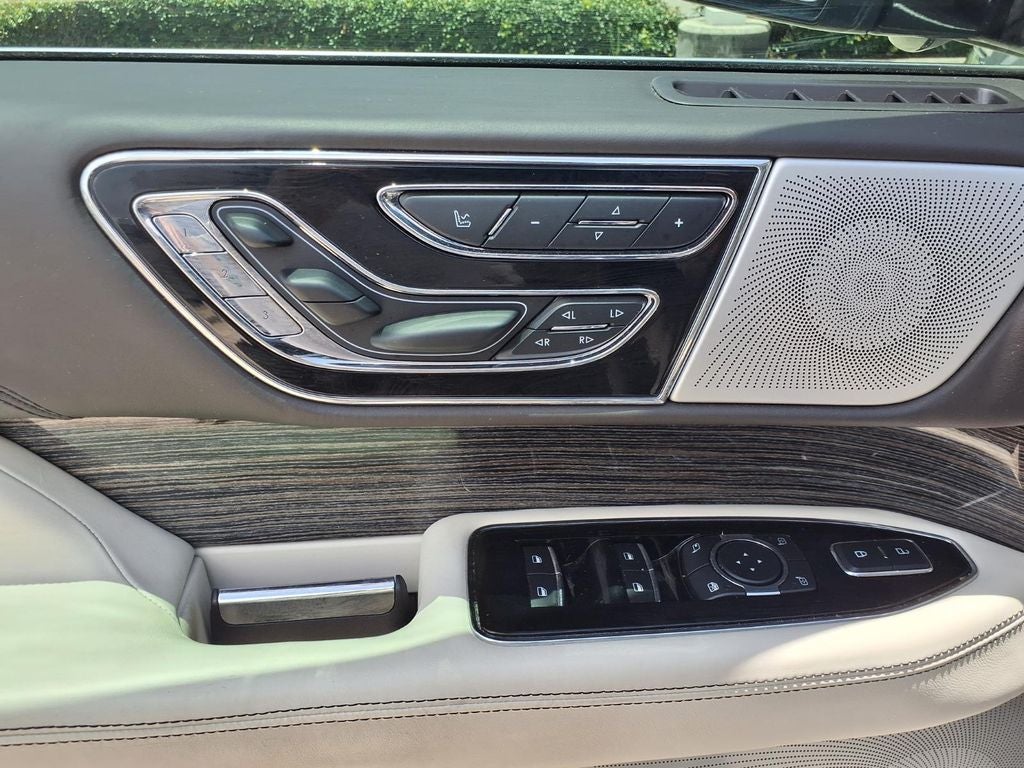 2020 Lincoln Navigator Black Label