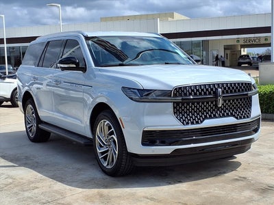 2026 Lincoln Navigator Premiere