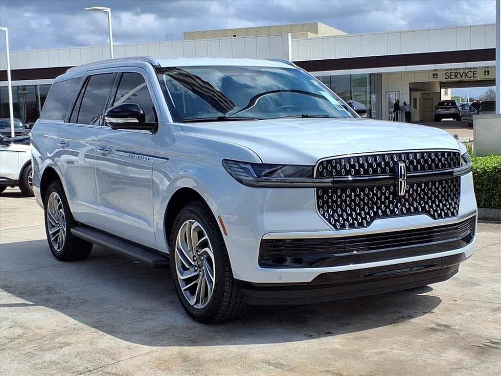 2026 Lincoln Navigator Premiere