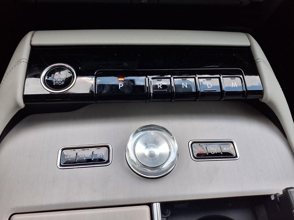 2026 Lincoln Navigator Premiere