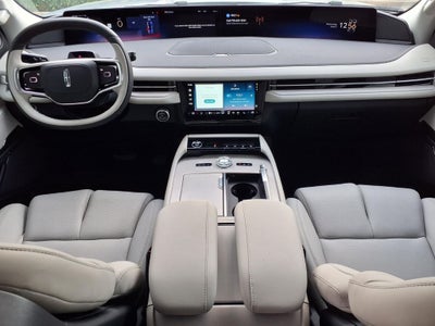 2026 Lincoln Navigator Premiere