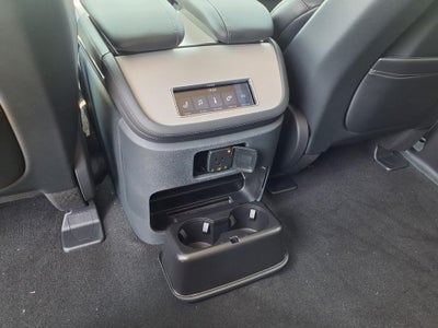 2027 Lincoln Navigator Premiere