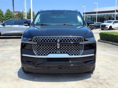 2027 Lincoln Navigator Premiere