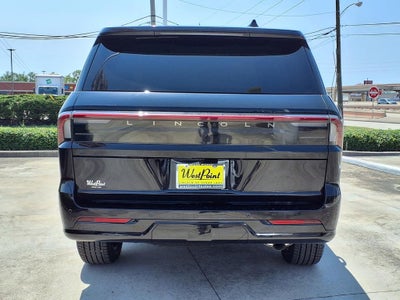 2027 Lincoln Navigator Premiere