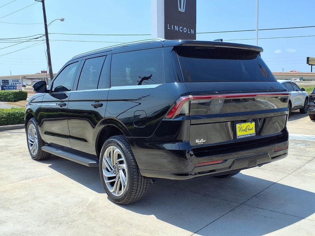 2027 Lincoln Navigator Premiere