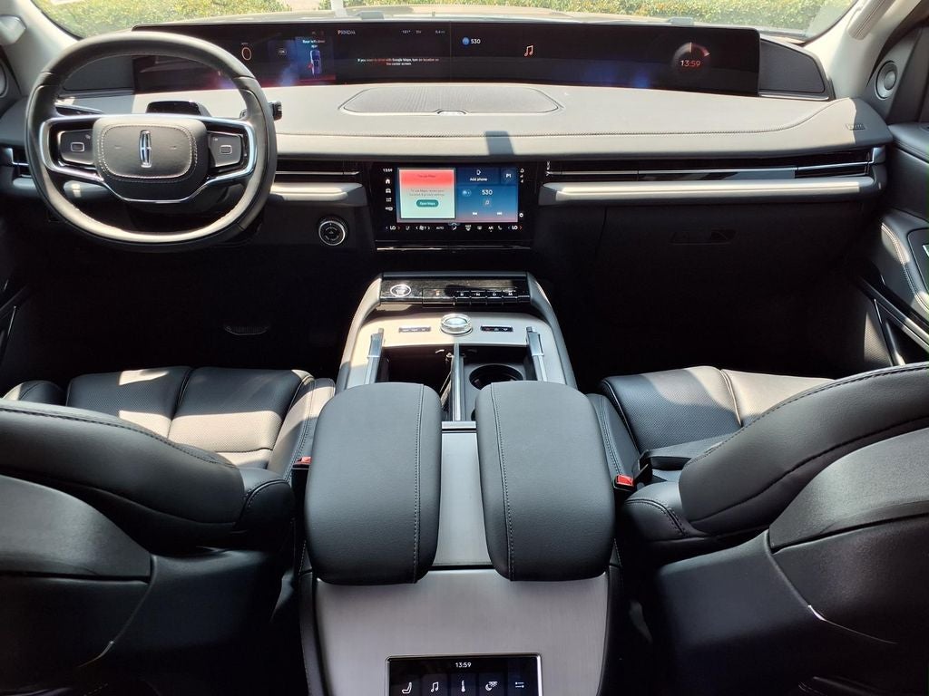 2027 Lincoln Navigator Premiere