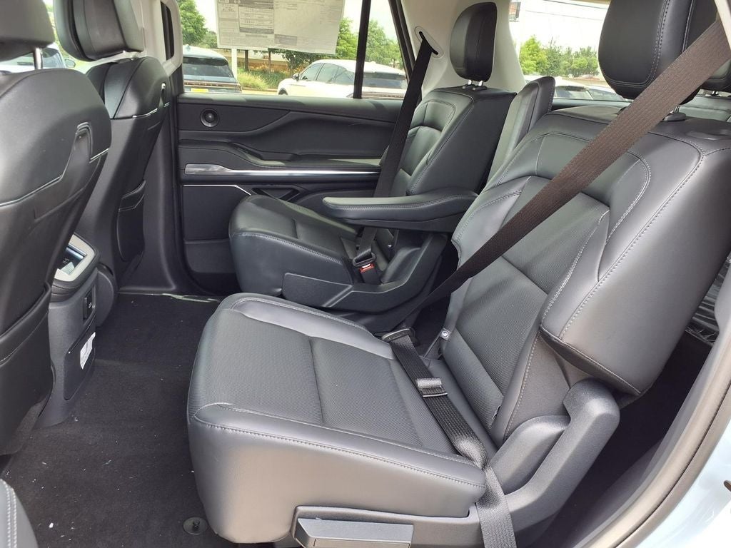 2026 Lincoln Navigator Premiere