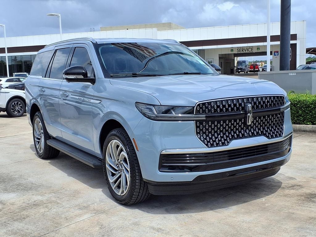 2026 Lincoln Navigator Premiere