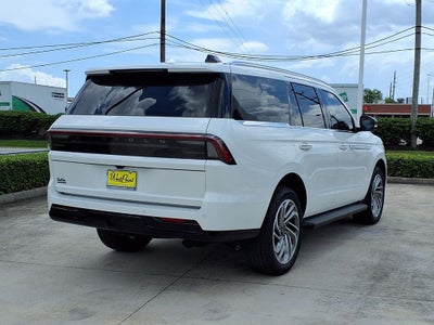 2026 Lincoln Navigator Premiere