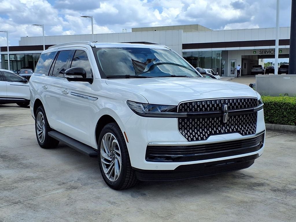 2026 Lincoln Navigator Premiere