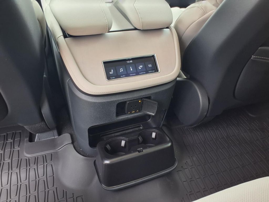 2026 Lincoln Navigator Premiere