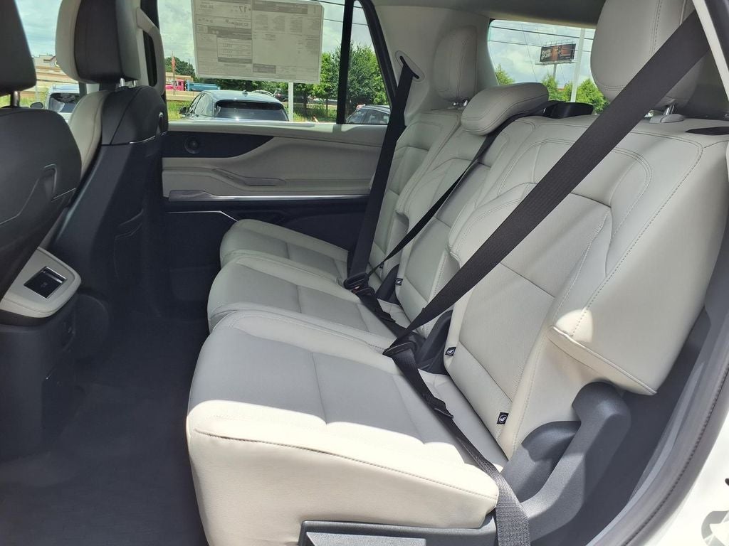 2026 Lincoln Navigator Premiere