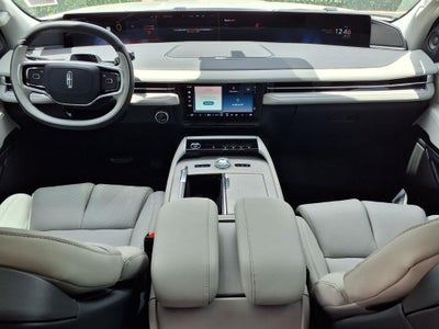 2026 Lincoln Navigator Premiere