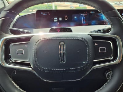 2027 Lincoln Navigator Premiere