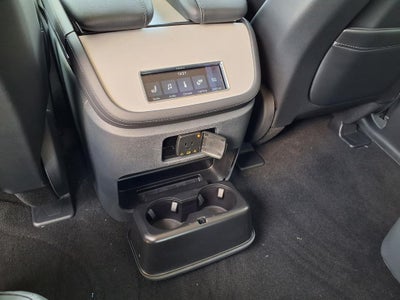 2027 Lincoln Navigator Premiere