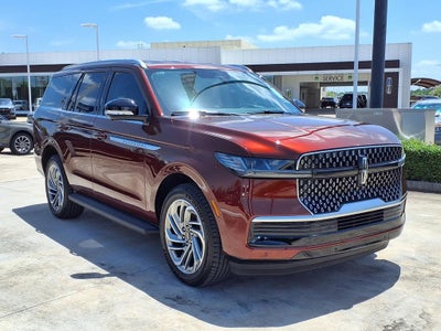 2027 Lincoln Navigator Premiere