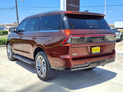 2027 Lincoln Navigator Premiere