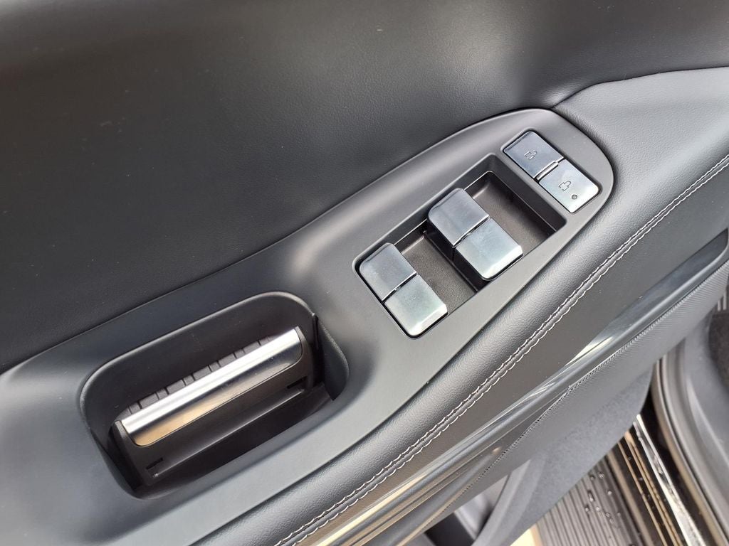 2027 Lincoln Navigator Premiere