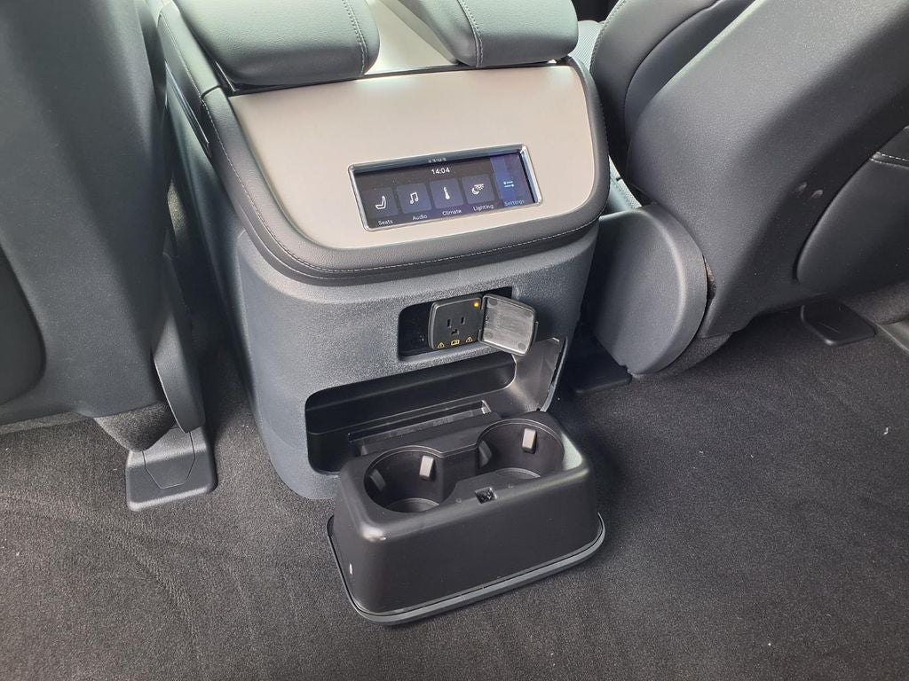 2027 Lincoln Navigator Premiere