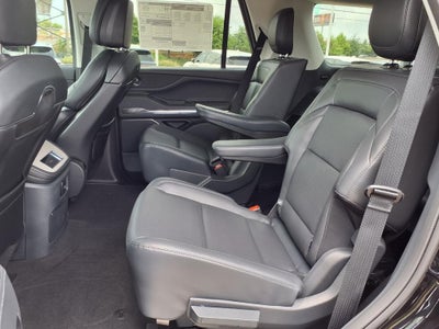2027 Lincoln Navigator Premiere